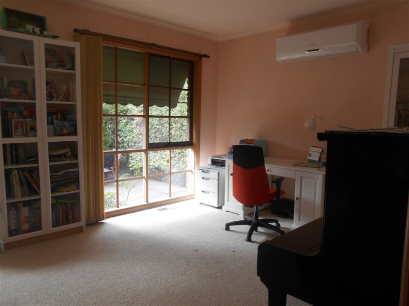 1/25 Bluehills Avenue, Mount Waverley VIC 3149