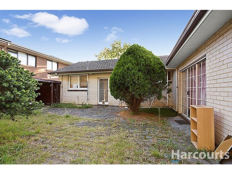 54 Pepperell Avenue, Glen Waverley VIC 3150