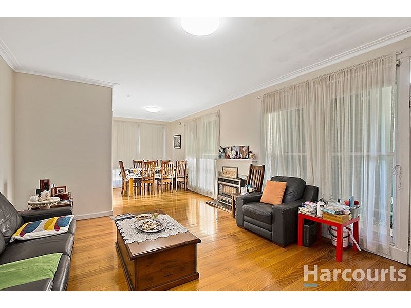 54 Pepperell Avenue, Glen Waverley VIC 3150