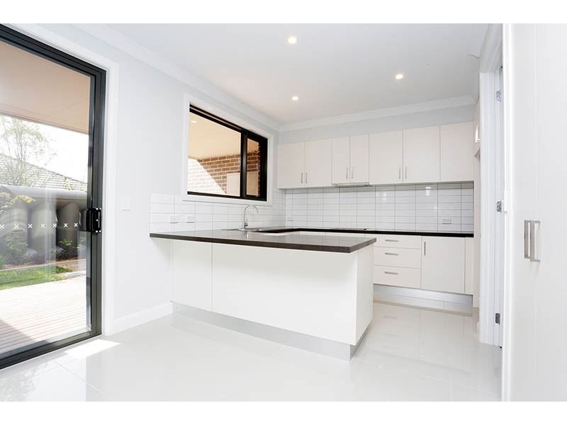 1/2 Kallay Street, Mount Waverley VIC 3149