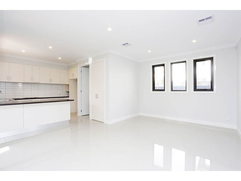 1/2 Kallay Street, Mount Waverley VIC 3149