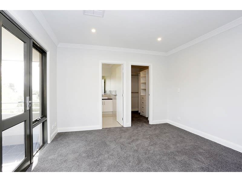 1/2 Kallay Street, Mount Waverley VIC 3149