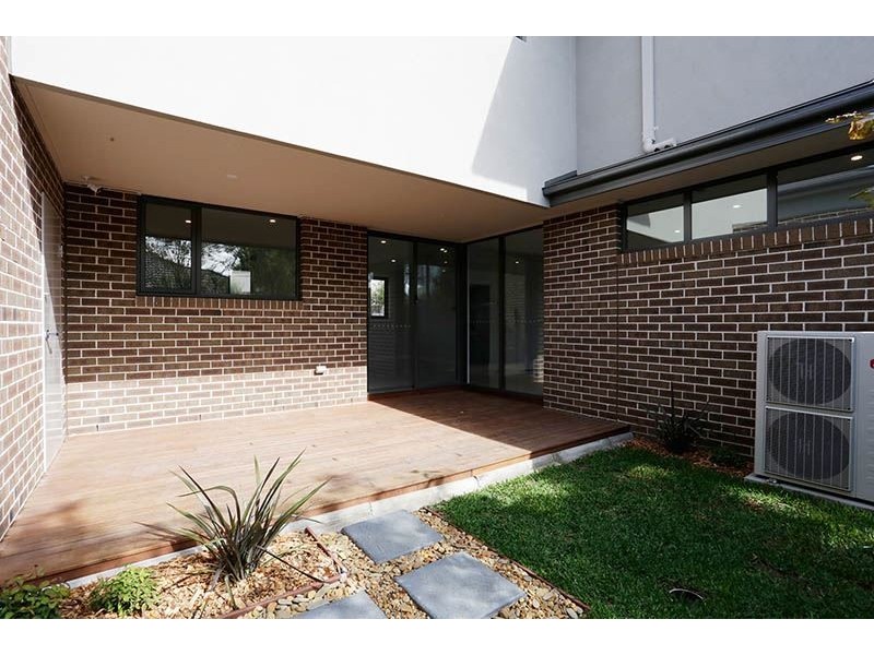 1/2 Kallay Street, Mount Waverley VIC 3149