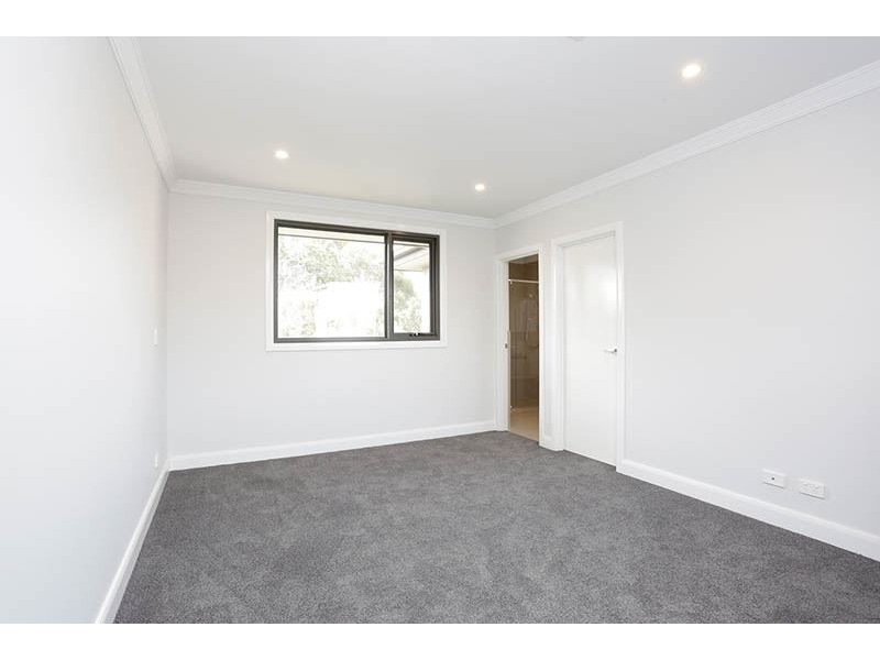 3/2 Kallay Street, Mount Waverley VIC 3149