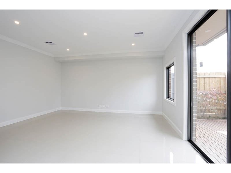 3/2 Kallay Street, Mount Waverley VIC 3149