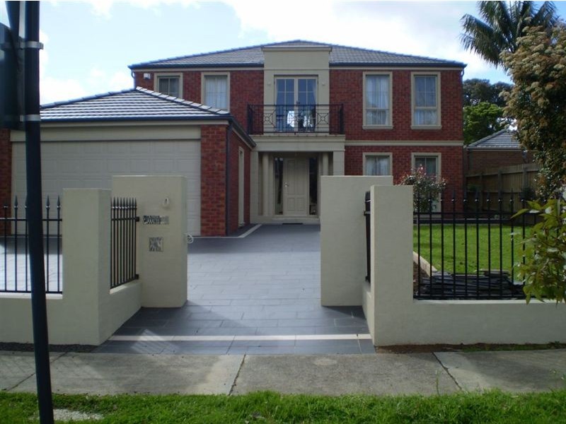 52 Panoramic Grove, Glen Waverley VIC 3150