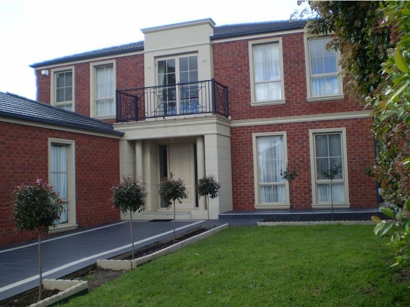 52 Panoramic Grove, Glen Waverley VIC 3150