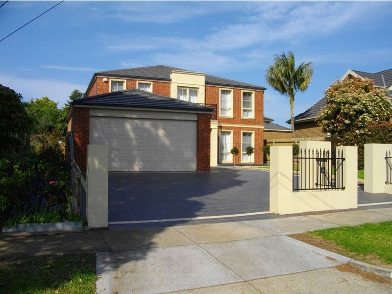 52 Panoramic Grove, Glen Waverley VIC 3150