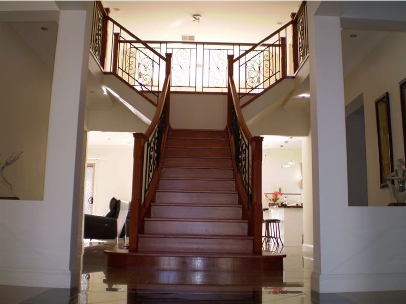 52 Panoramic Grove, Glen Waverley VIC 3150