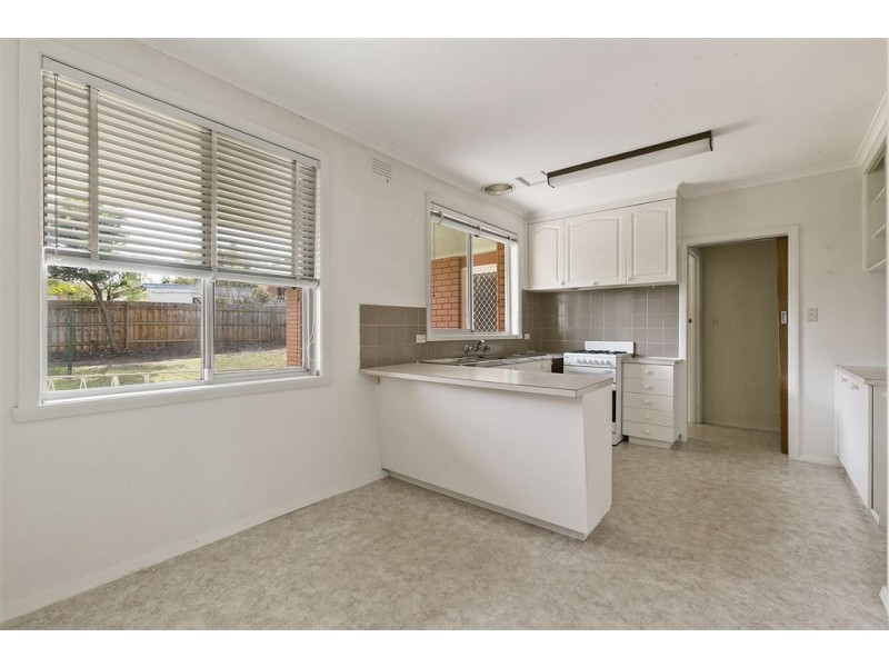 33 Fairview Road, Mount Waverley VIC 3149