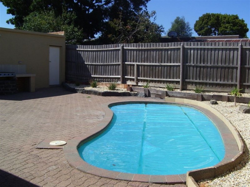 30 Therese Avenue, Mount Waverley VIC 3149