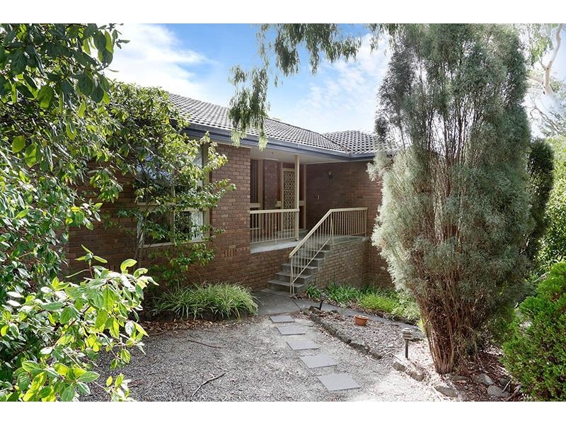 9 Greenbriar Avenue, Wheelers Hill VIC 3150
