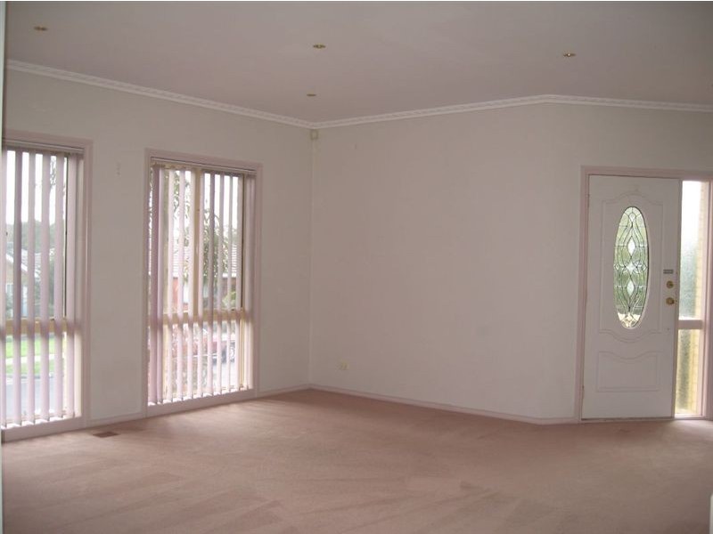 1/31 Ingleside Crescent, Glen Waverley VIC 3150