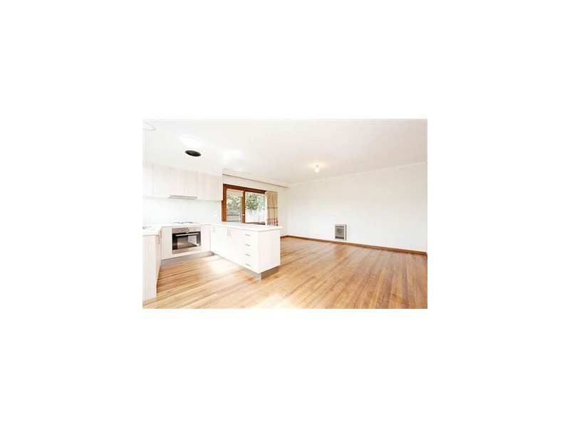 1/82 Ivanhoe Street, Glen Waverley VIC 3150