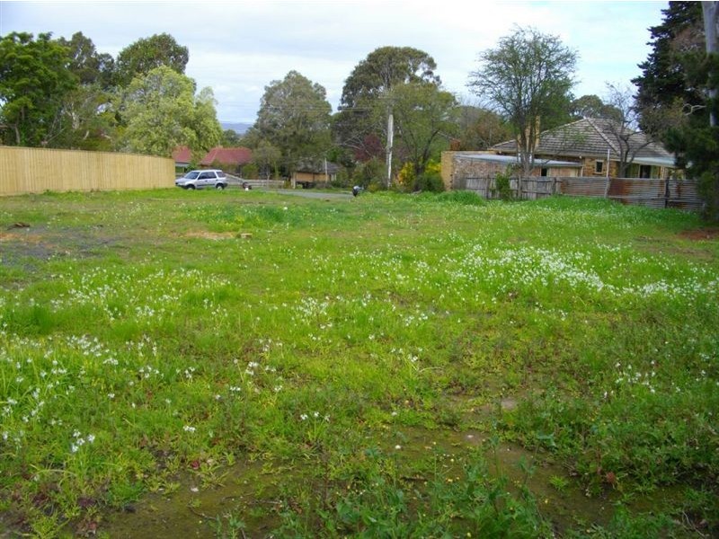 1 Aurisch Avenue, Glen Waverley VIC 3150