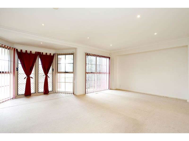 35 Kierens Way, Chadstone VIC 3148