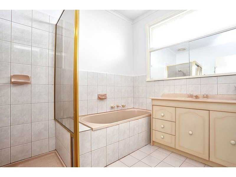 31 King Arthur Drive,, Glen Waverley VIC 3150