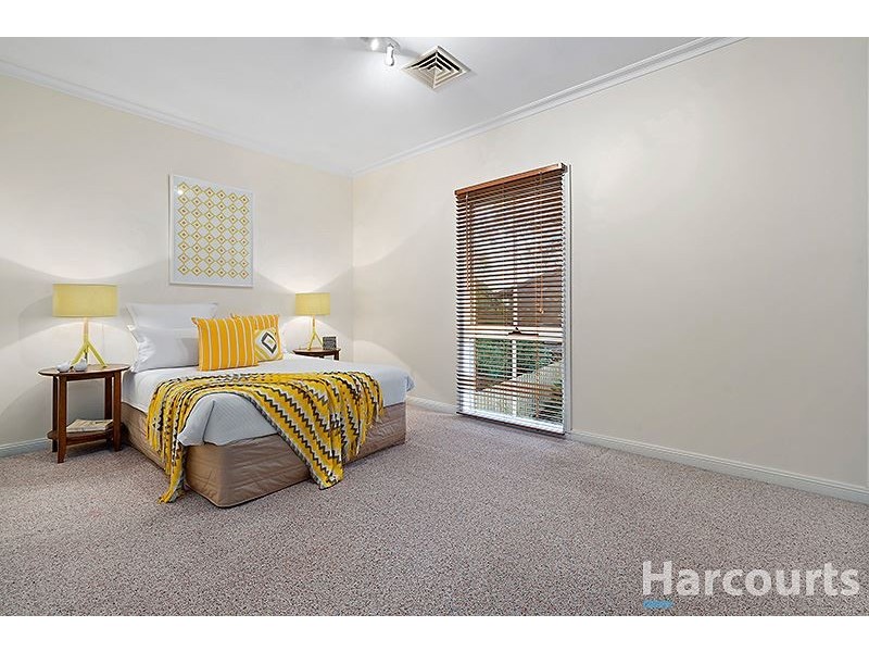 26 Remington Drive, Glen Waverley VIC 3150