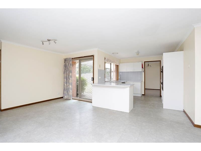 5 Jenola Parade, Wantirna South VIC 3152