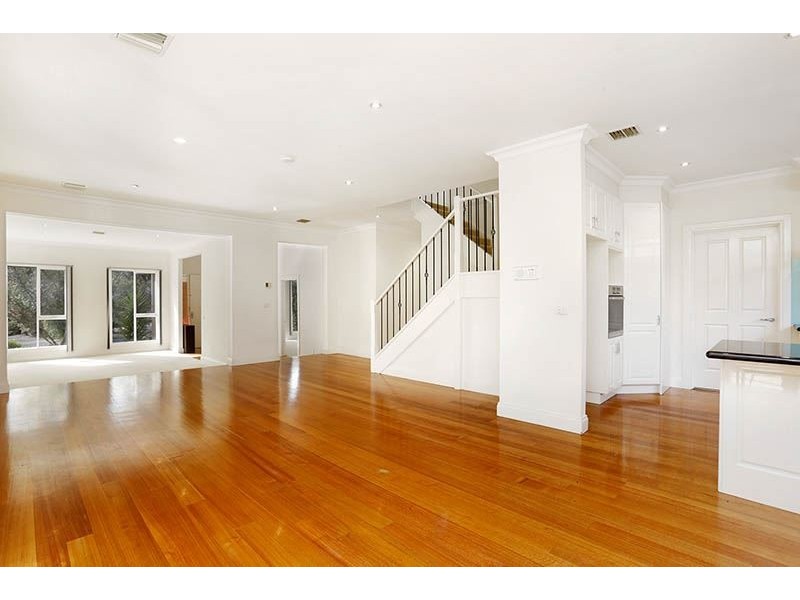 6 Lowen Road, Glen Waverley VIC 3150