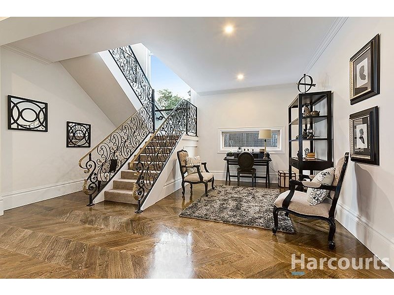 6 Darri Court, Glen Waverley VIC 3150