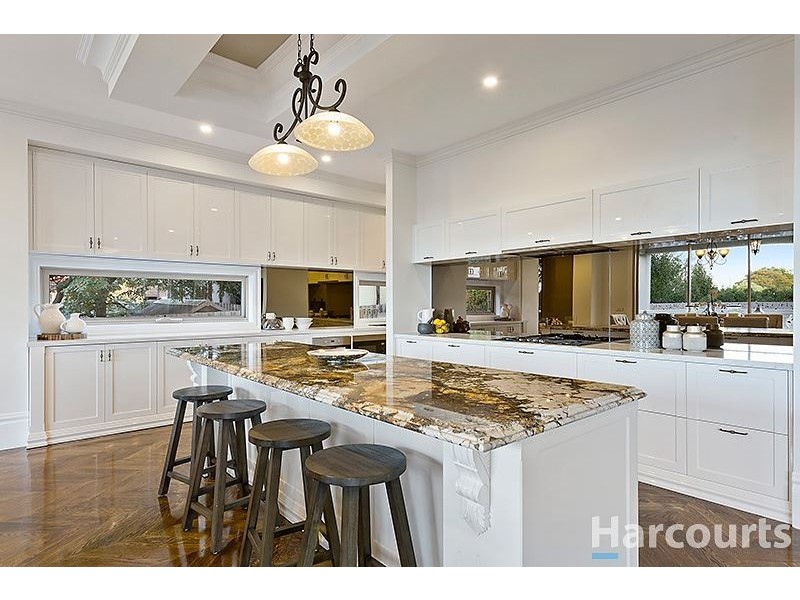 6 Darri Court, Glen Waverley VIC 3150