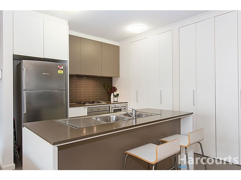 17 Edgbaston Way, Mulgrave VIC 3170