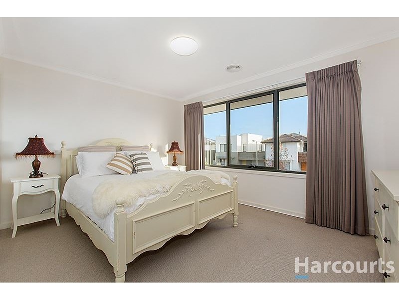17 Edgbaston Way, Mulgrave VIC 3170