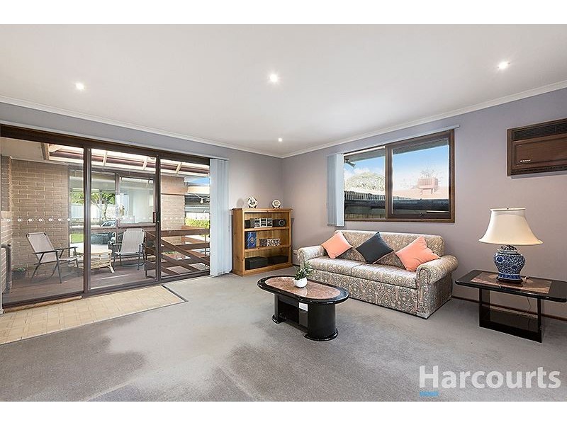 43 Rembrandt Drive, Wheelers Hill VIC 3150