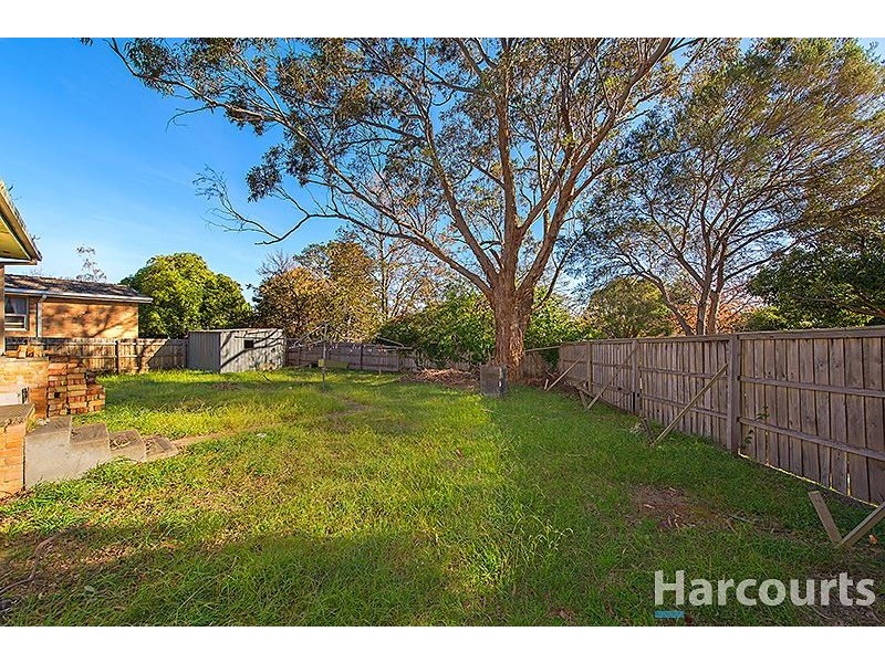 5 Illuka Crescent, Mount Waverley VIC 3149