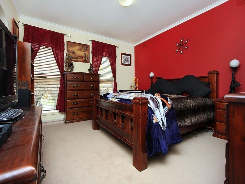 31 King Arthur Drive, Glen Waverley VIC 3150