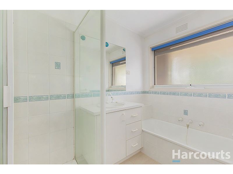3 Dubbo Court, Glen Waverley VIC 3150