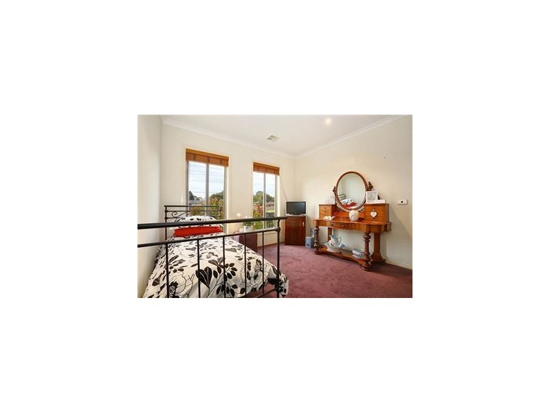 13 Keylana Blvd, Mount Waverley VIC 3149