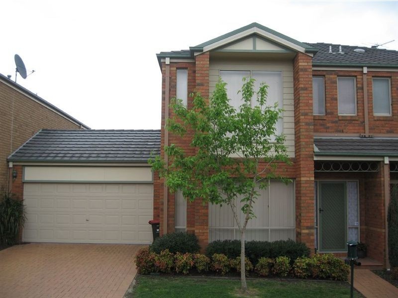 17 Larkspur Circuit, Glen Waverley VIC 3150