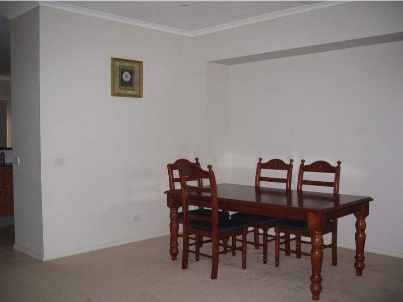 17 Larkspur Circuit, Glen Waverley VIC 3150