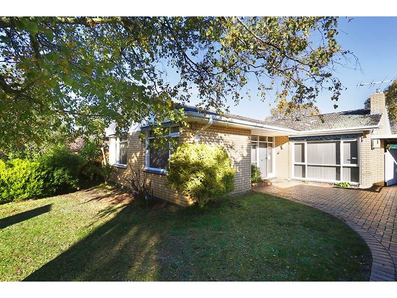 12 Cherry Street, Glen Waverley VIC 3150