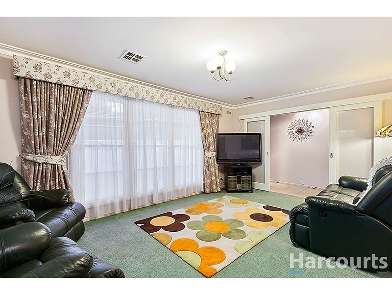 913 High Street Road, Glen Waverley VIC 3150