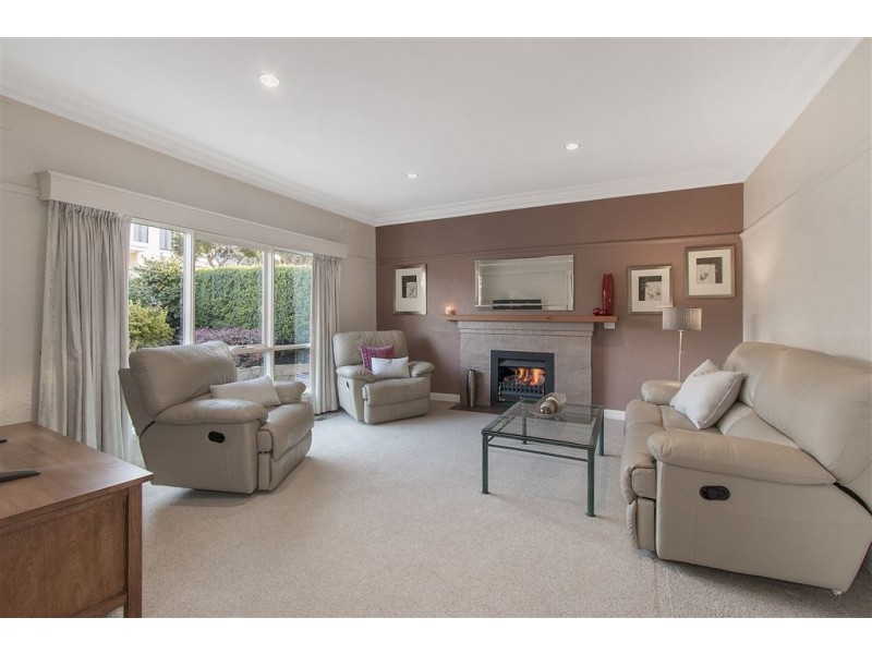 29 Fairhills Parade, Glen Waverley VIC 3150