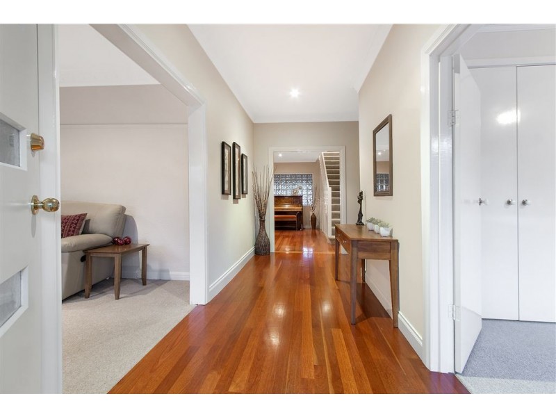 29 Fairhills Parade, Glen Waverley VIC 3150