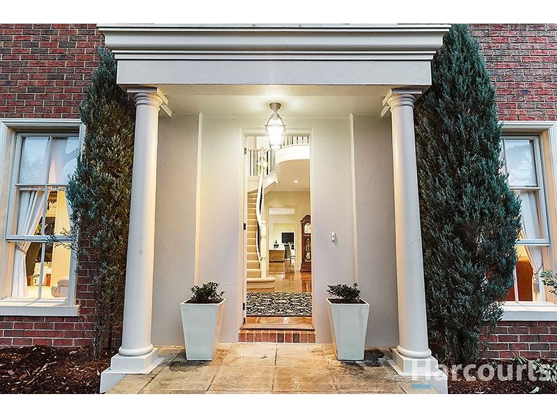 7 Winterton Drive, Wheelers Hill VIC 3150