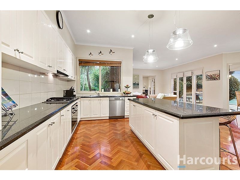 7 Winterton Drive, Wheelers Hill VIC 3150