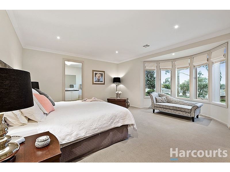 7 Winterton Drive, Wheelers Hill VIC 3150