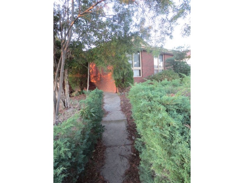 17 Chivalry Avenue, Glen Waverley VIC 3150