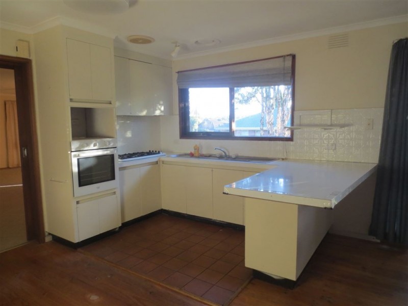 17 Chivalry Avenue, Glen Waverley VIC 3150