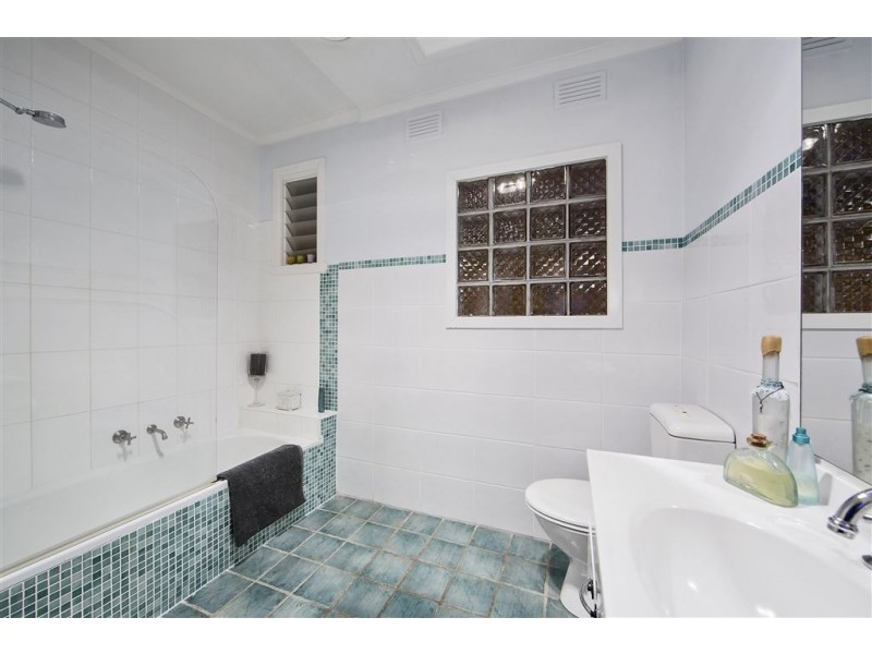 24 Viewpoint Avenue, Glen Waverley VIC 3150