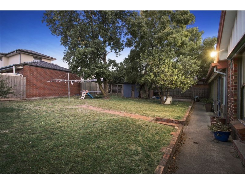 24 Viewpoint Avenue, Glen Waverley VIC 3150