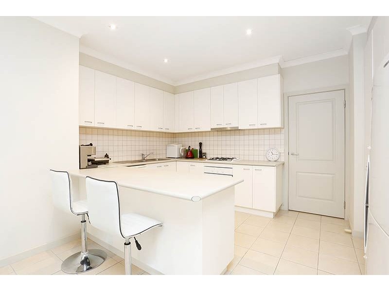 2/24 Tobias Avenue, Glen Waverley VIC 3150