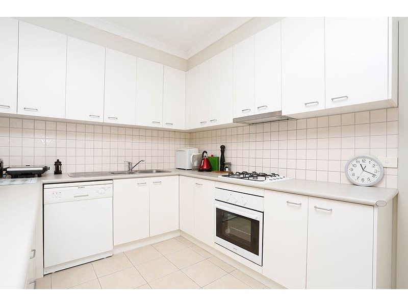 2/24 Tobias Avenue, Glen Waverley VIC 3150