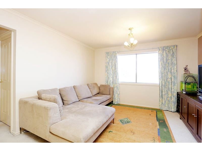 2 James West Street, Glen Waverley VIC 3150