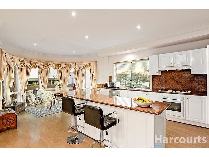 2 Avendon Boulevard, Glen Waverley VIC 3150